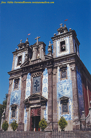 Aspecto de igreja no Porto.