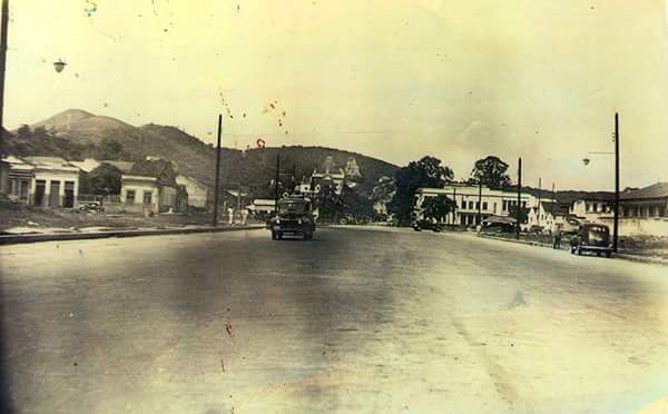 Avenida Amaral Peixoto: década de 1940.