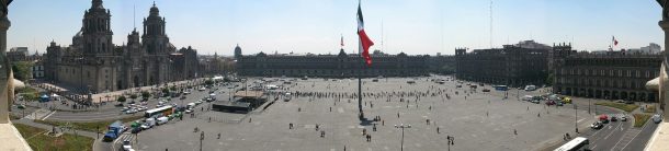 El Zócalo: uma das praças mais extensas, é um dos símbolos da cidade do México.