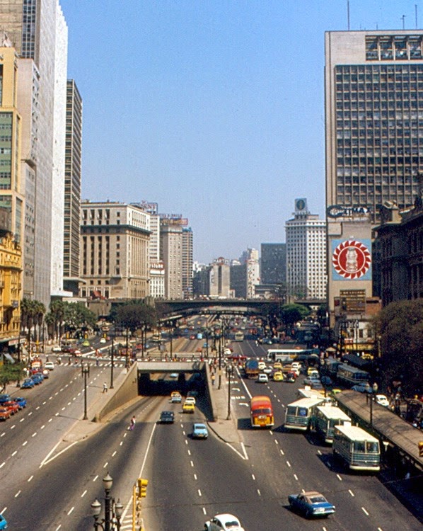 Vale do Anhangabaú em 1973.